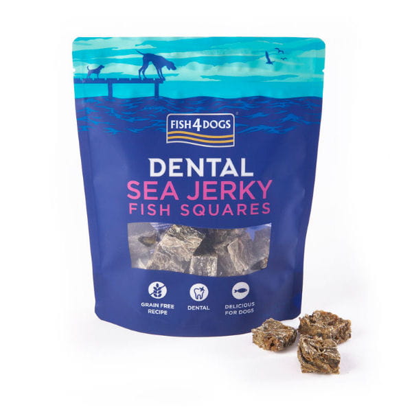 FISH4DOGS DENTAL SEA JERKY FISH SQUARES - Przysmaki dentystyczne z rybich skór dla psów.jpg