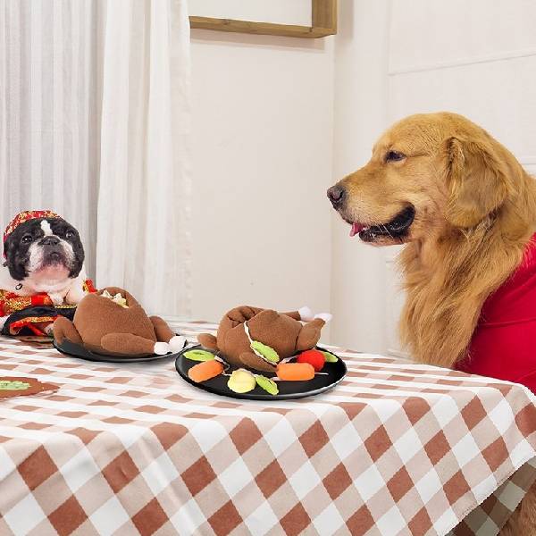 DOGLEMI KURCZĘ PIECZONE - zabawka węchowa dla psa (1).jpg