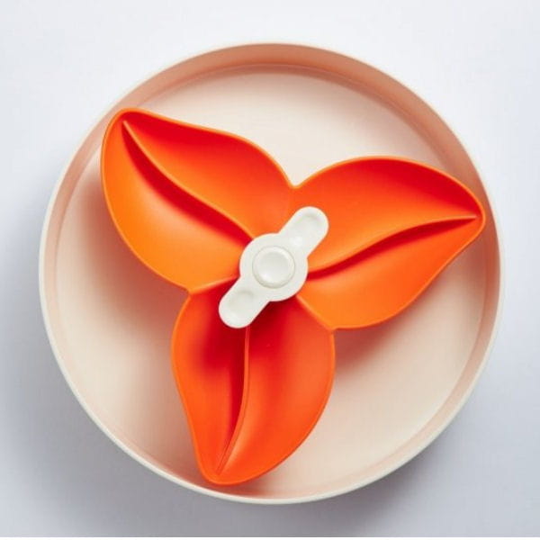 Miska-interaktywna-dla-psa-SPIN-FLOWER-4.jpg
