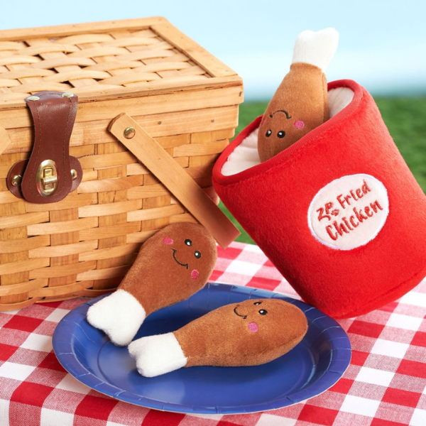 ZippyPaws Zabawka pluszowa NORKA dla psów - KUBEŁEK KURCZAKA (2).png