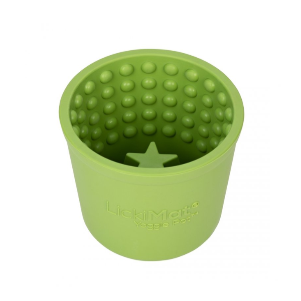 LICKIMAT Miska - garnuszek spowalniający jedzenie dla psów YOGGIE POT - kolor  zielony (1).png