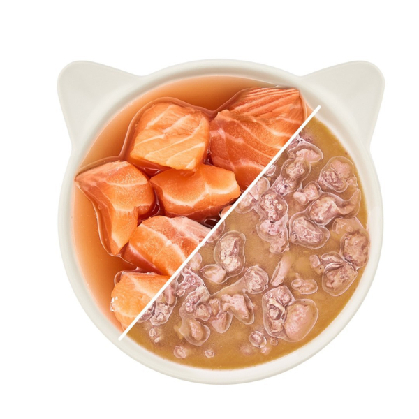 WOW CAT Filety łososia w sosie dla kotów - 85 g (2).png