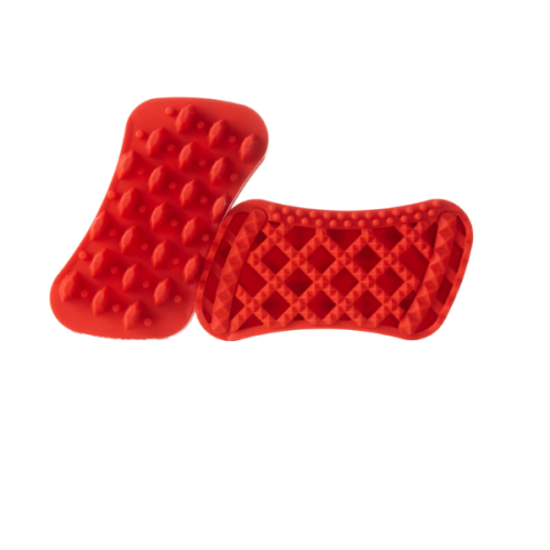 Pet+Me Medium Silicone Brush Red - szczotka silikonowa dla psa, do gęstej i długiej sierści z grubym podszerstkiem (2).png
