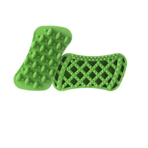 Pet+Me Soft Silicone Brush Green -  szczotka silikonowa dla małych psów i kotów z długą, gęstą sierścią i miękkim podszerstkiem (2).png