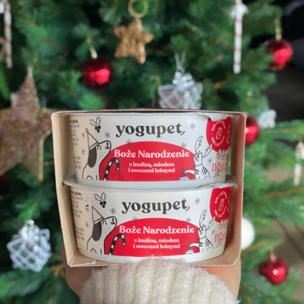 YOGUPET Jogurt do zamrożenia dla psów i kotów - inulina, miód i owoce leśne chia - wersja świąteczna - 110 g  (1).png