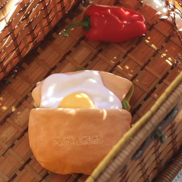 Pups &amp; Bubs Zabawka węchowa dla psa - Pita (3).png