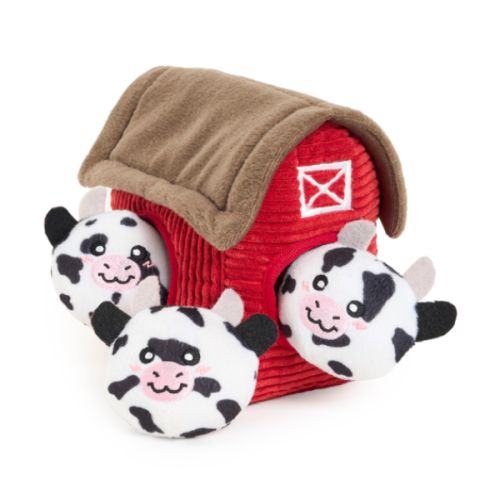 ZippyPaws Pluszowa norka Stodoła z krówkami - zabawka dla psa.png